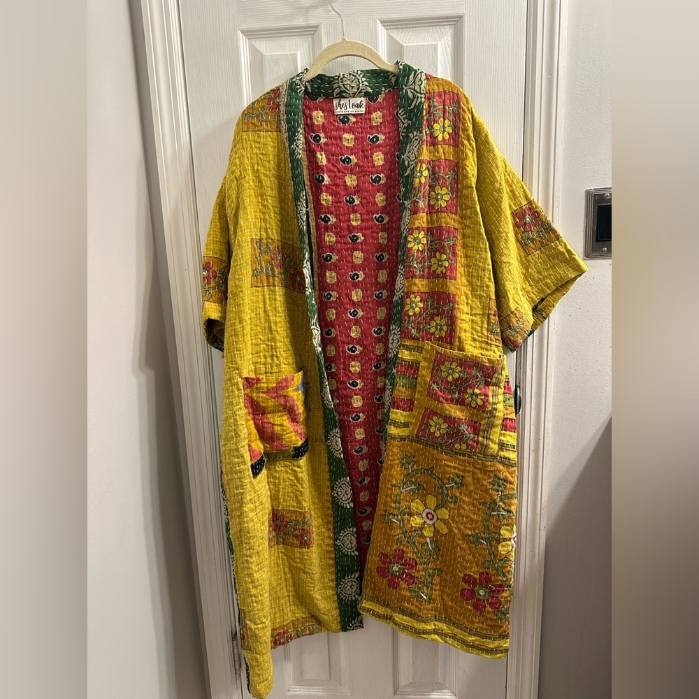 Reversible Floral Kantha Kimono Robe